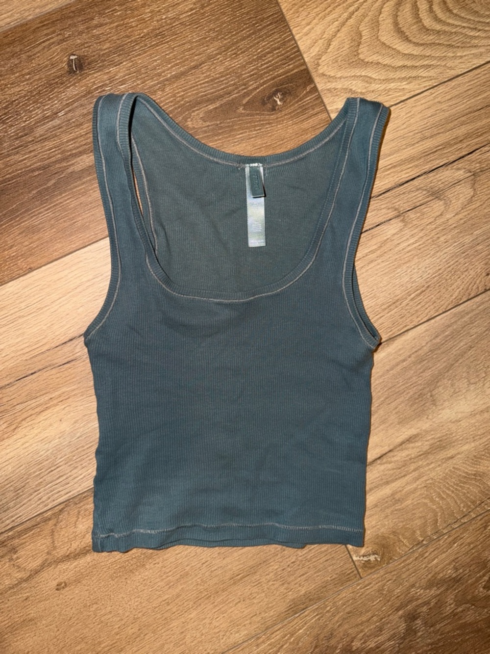 SKIMS Size Small Cropped Tank